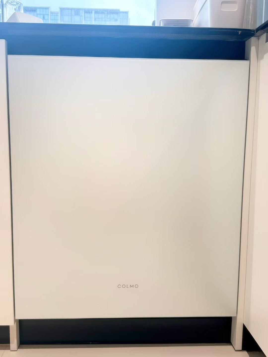 嵌入式冰箱与柜体一体化实拍